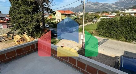 Предлагается к продаже современна вилла на стадии завершения строительства в Баре, район Полье