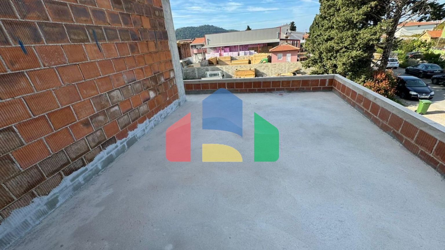 Предлагается к продаже современна вилла на стадии завершения строительства в Баре, район Полье