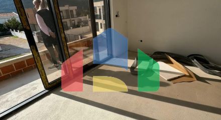 Предлагается к продаже современна вилла на стадии завершения строительства в Баре, район Полье