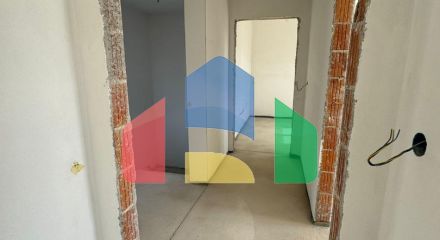 Предлагается к продаже современна вилла на стадии завершения строительства в Баре, район Полье