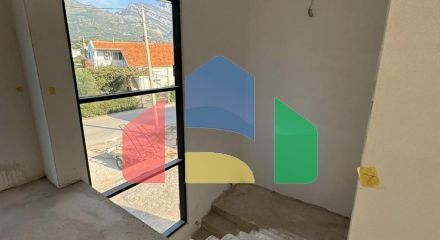 Предлагается к продаже современна вилла на стадии завершения строительства в Баре, район Полье