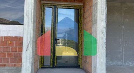 Предлагается к продаже современна вилла на стадии завершения строительства в Баре, район Полье