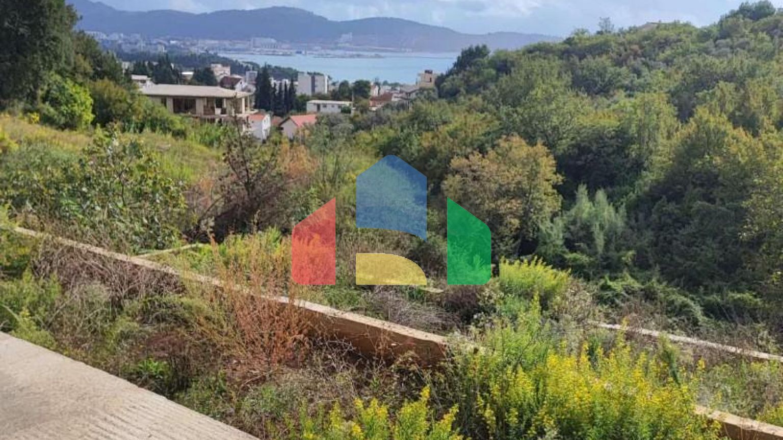 Дом в Шушани с видом на море под реконструкцию