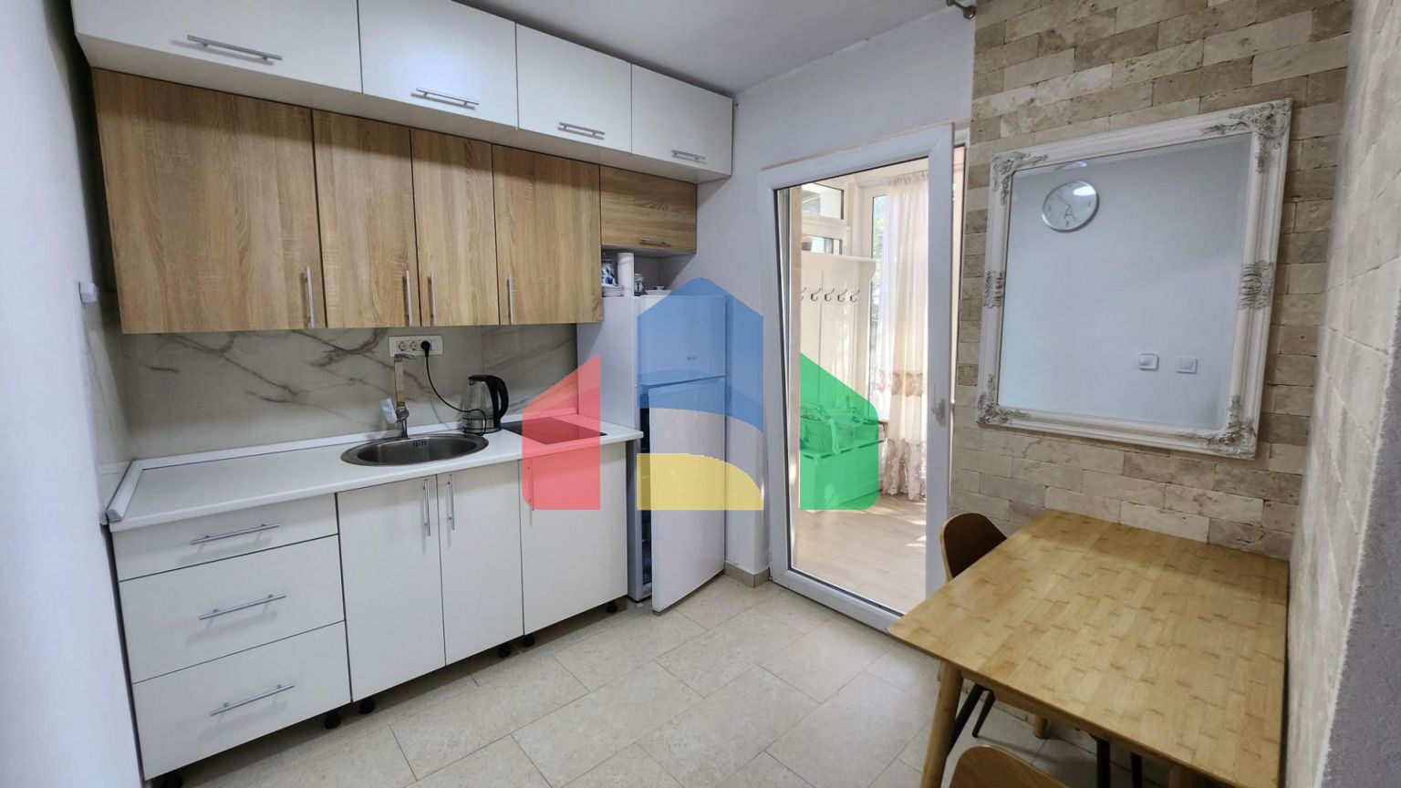 Предлагается к продаже дом в городе Бар, Черногория, район Зеленый пояс.