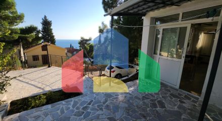 Предлагается к продаже дом в городе Бар, Черногория, район Зеленый пояс.