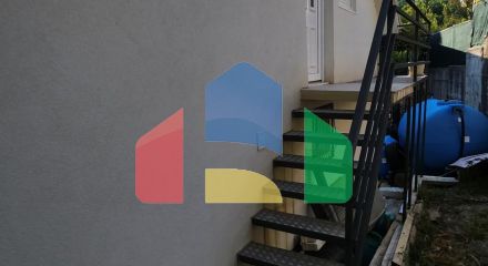 Предлагается к продаже дом в городе Бар, Черногория, район Зеленый пояс.