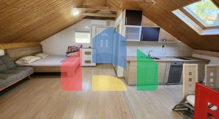 Предлагается к продаже дом в городе Бар, Черногория, район Зеленый пояс.