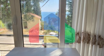 Предлагается к продаже дом в городе Бар, Черногория, район Зеленый пояс.