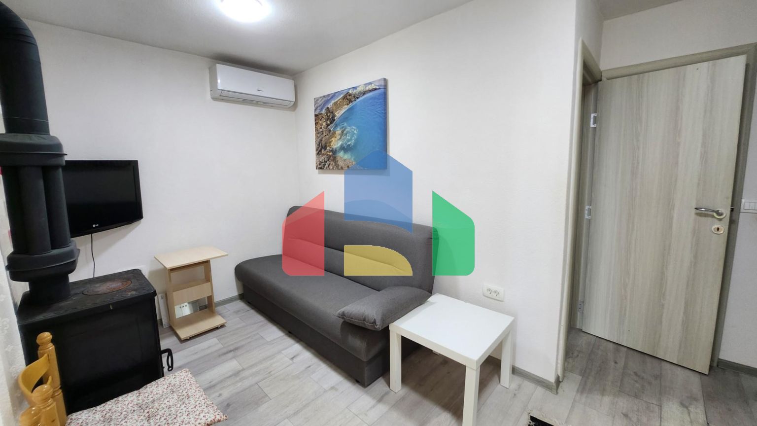 Предлагается к продаже дом в городе Бар, Черногория, район Зеленый пояс.