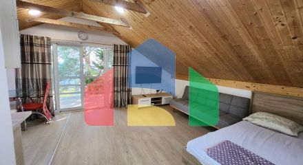 Предлагается к продаже дом в городе Бар, Черногория, район Зеленый пояс.