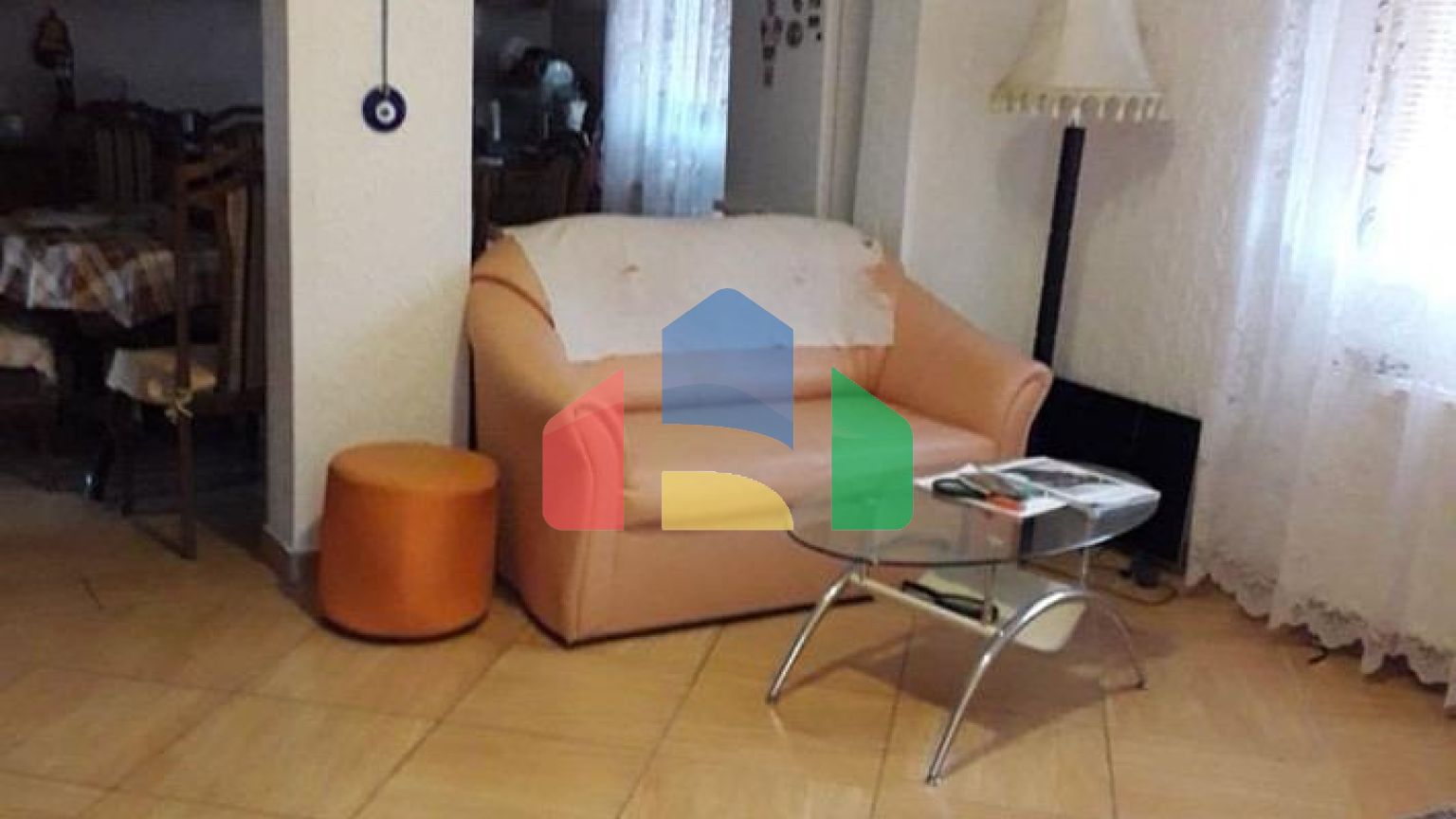 В городе Бар, в районе Шушань продается большой дом.