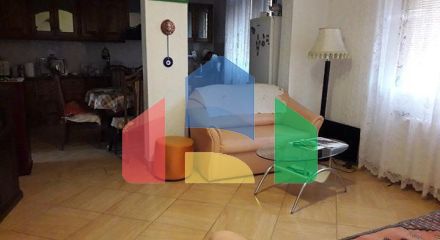 В городе Бар, в районе Шушань продается большой дом.