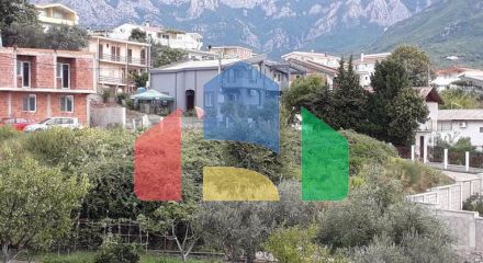 В городе Бар, в районе Шушань продается большой дом.