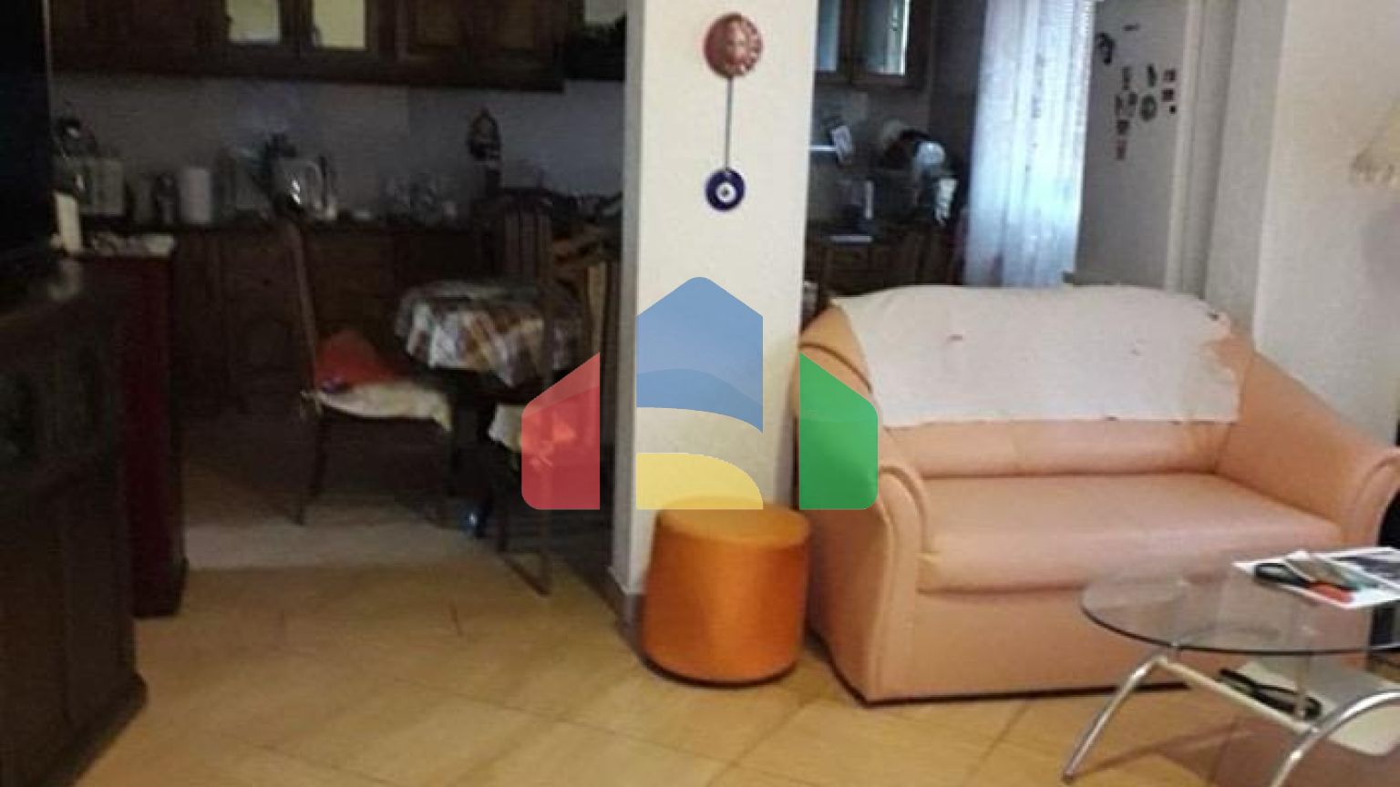 В городе Бар, в районе Шушань продается большой дом.