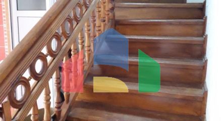 В городе Бар, в районе Шушань продается большой дом.