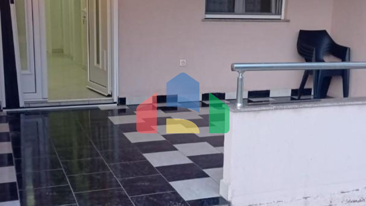 Продаётся уютный дом в Баре, район Полье.