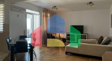 Spacious apartment 85 m² in the center of Bar with stunning views of the sea and mountains