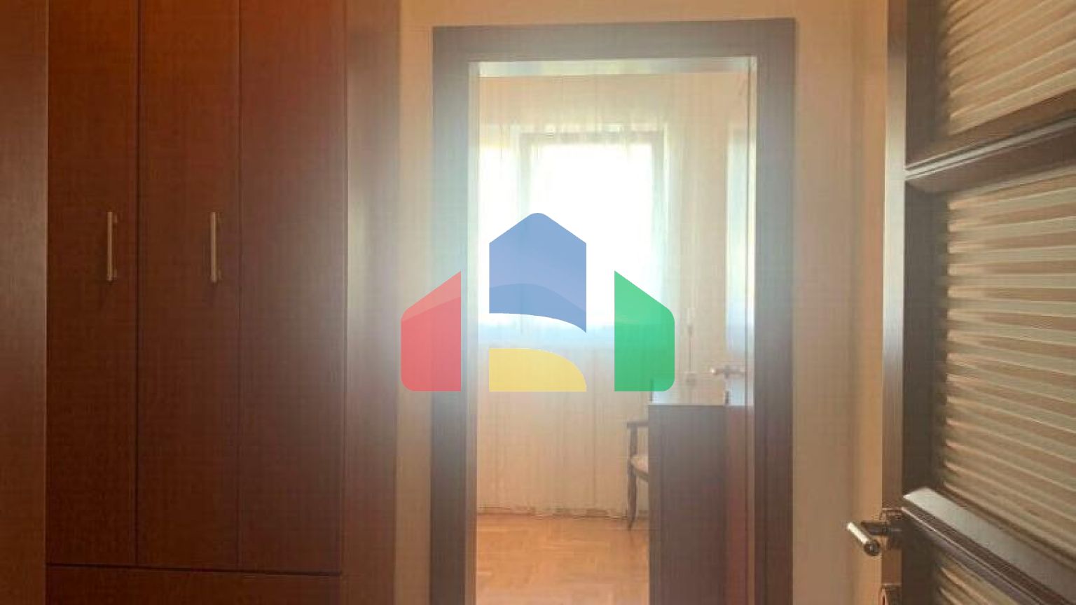 Просторная квартира 85 м² в центре города Бар с потрясающими видами на море и горы