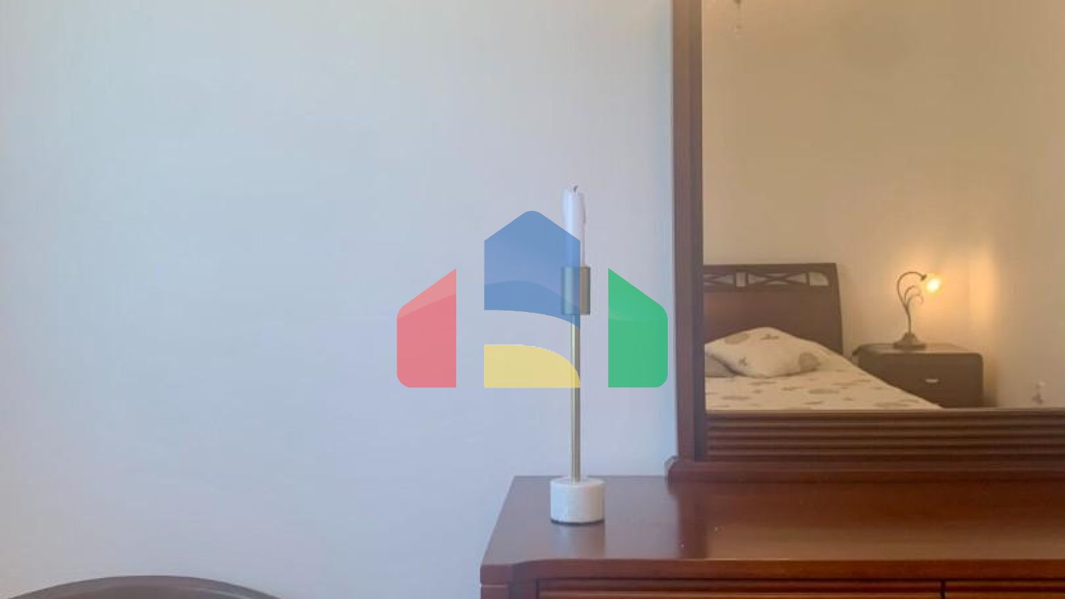 Просторная квартира 85 м² в центре города Бар с потрясающими видами на море и горы