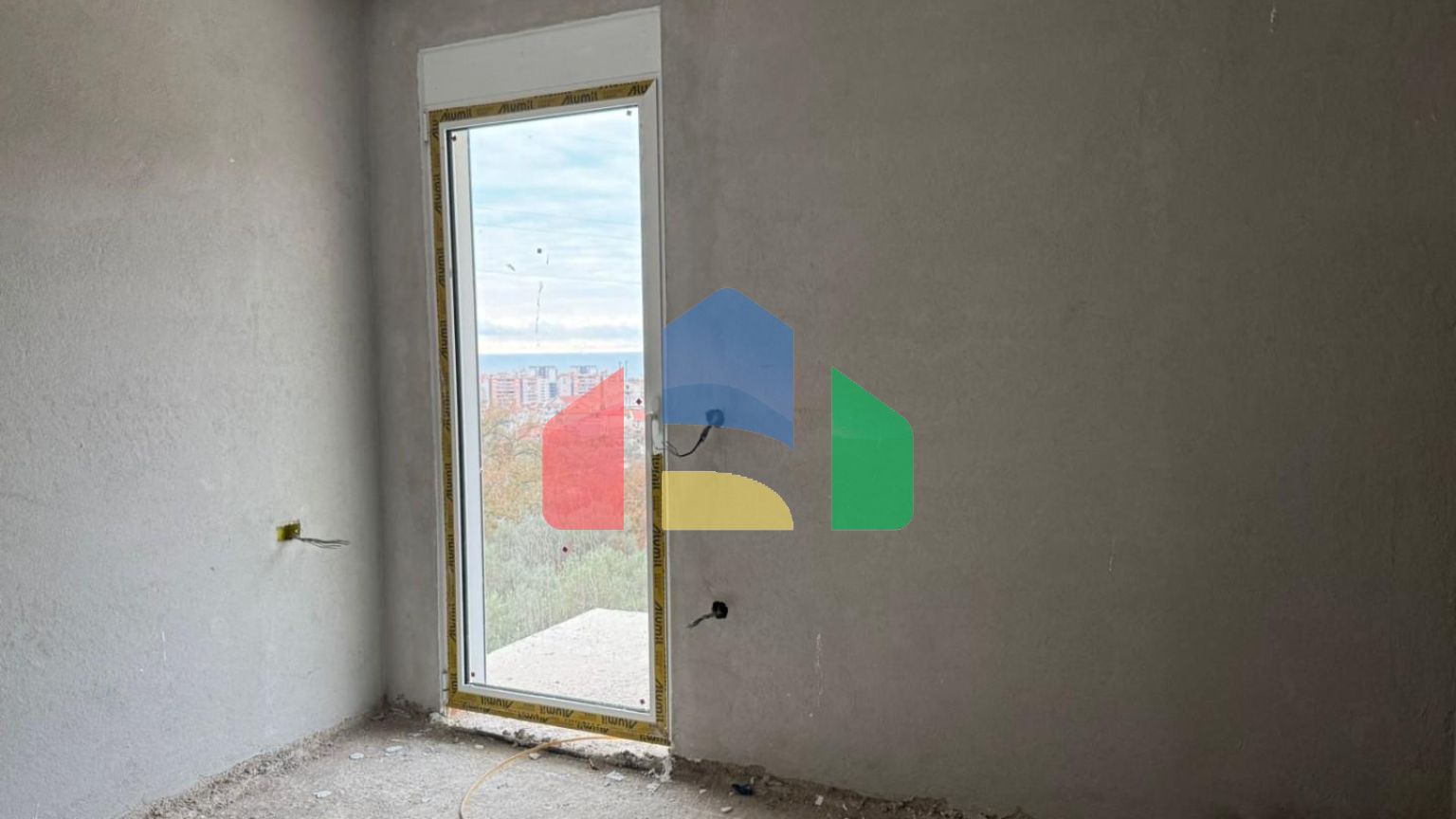 Продаются квартиры в небольшом клубном доме с бассейном в Баре, район Бьелеши – уют и комфорт рядом с морем