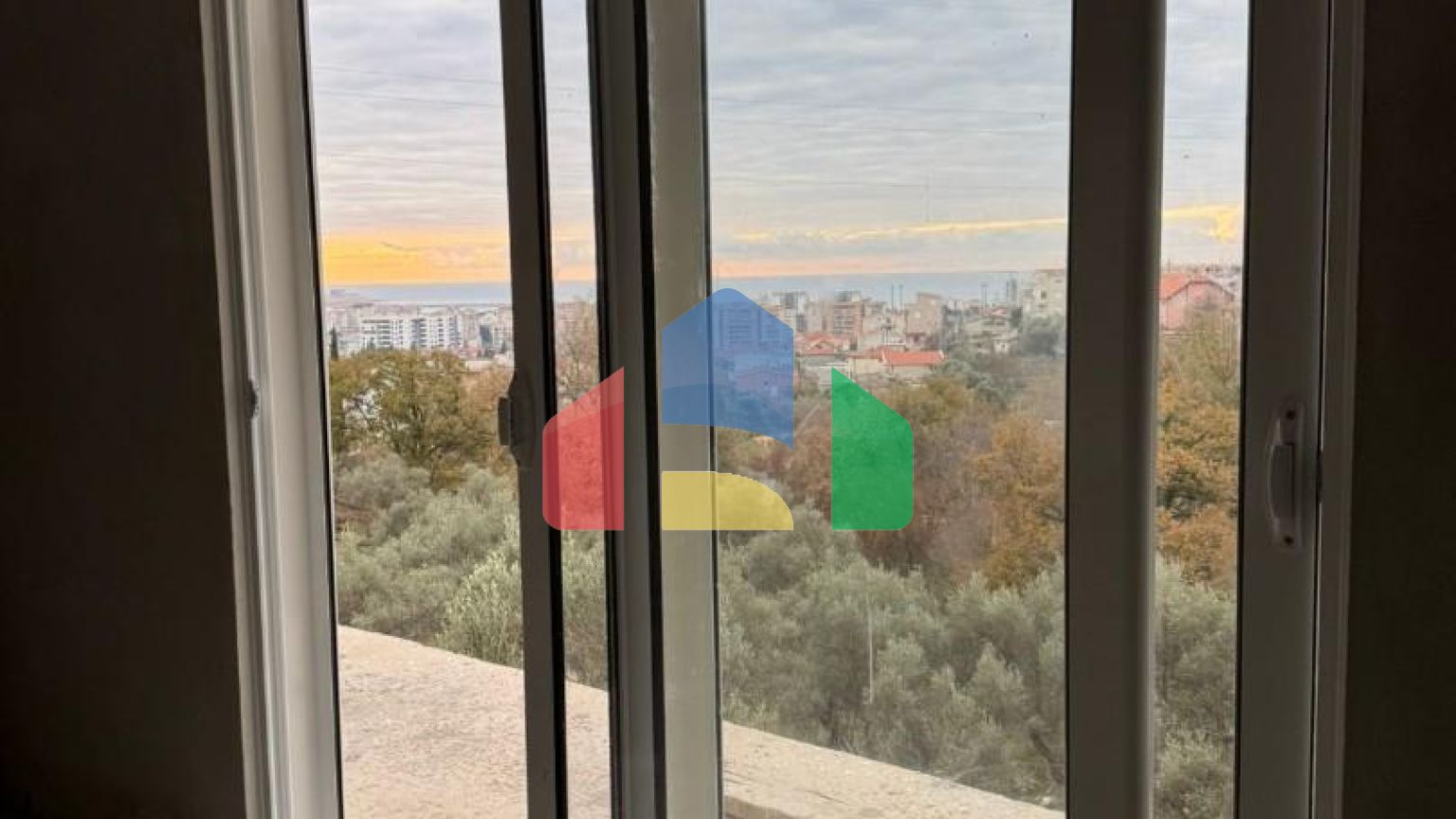 Продаются квартиры в небольшом клубном доме с бассейном в Баре, район Бьелеши – уют и комфорт рядом с морем