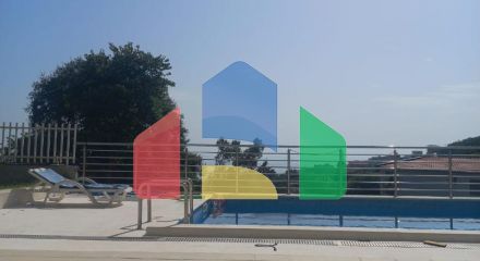 Продается просторный двухэтажный дом с бассейном в Баре, район Горний Шушань, идеальный для жизни или бизнеса