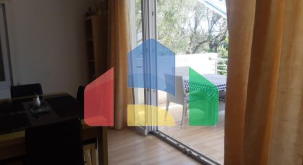 Продается просторный двухэтажный дом с бассейном в Баре, район Горний Шушань, идеальный для жизни или бизнеса