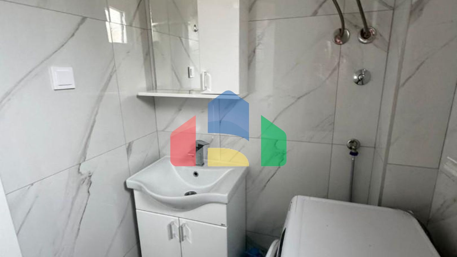 Продаётся квартира с 2 спальнями в г. Бар, район Белеши.