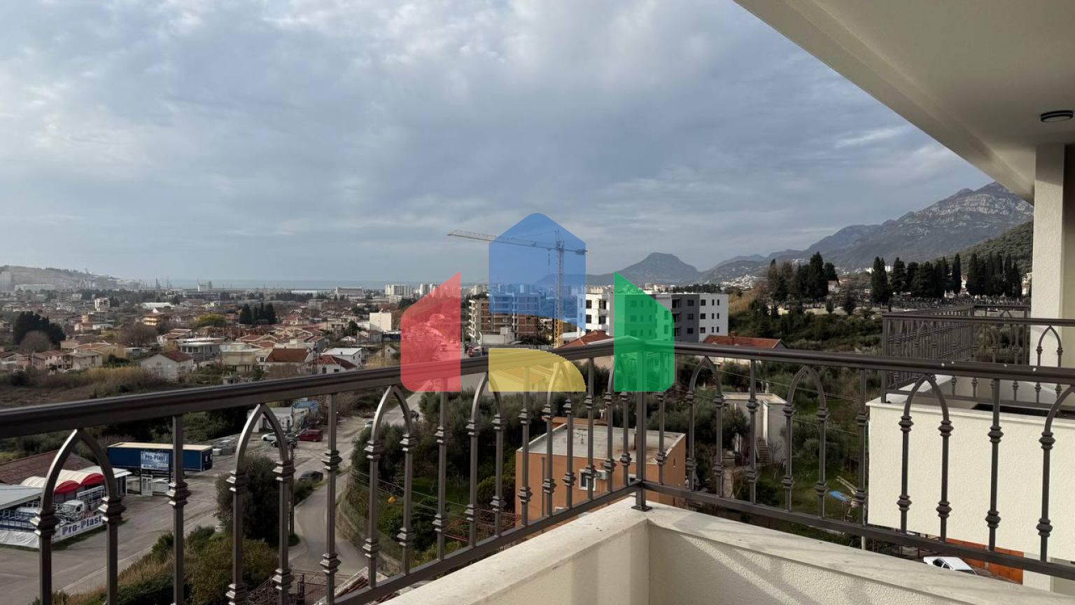 Продается квартира в новом доме в г. Бар, район Челуга