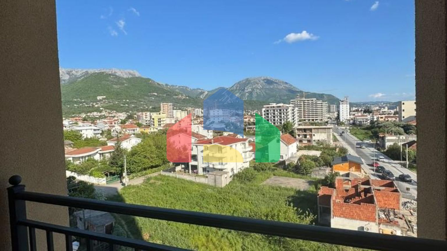 Срочная продажа. Снижение цены. Квартира 2 спальни в городе Бар, район Ильино