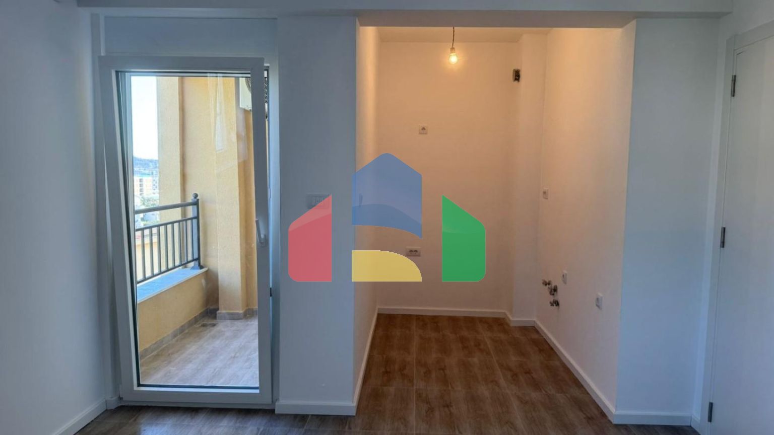 Срочная продажа. Снижение цены. Квартира 2 спальни в городе Бар, район Ильино