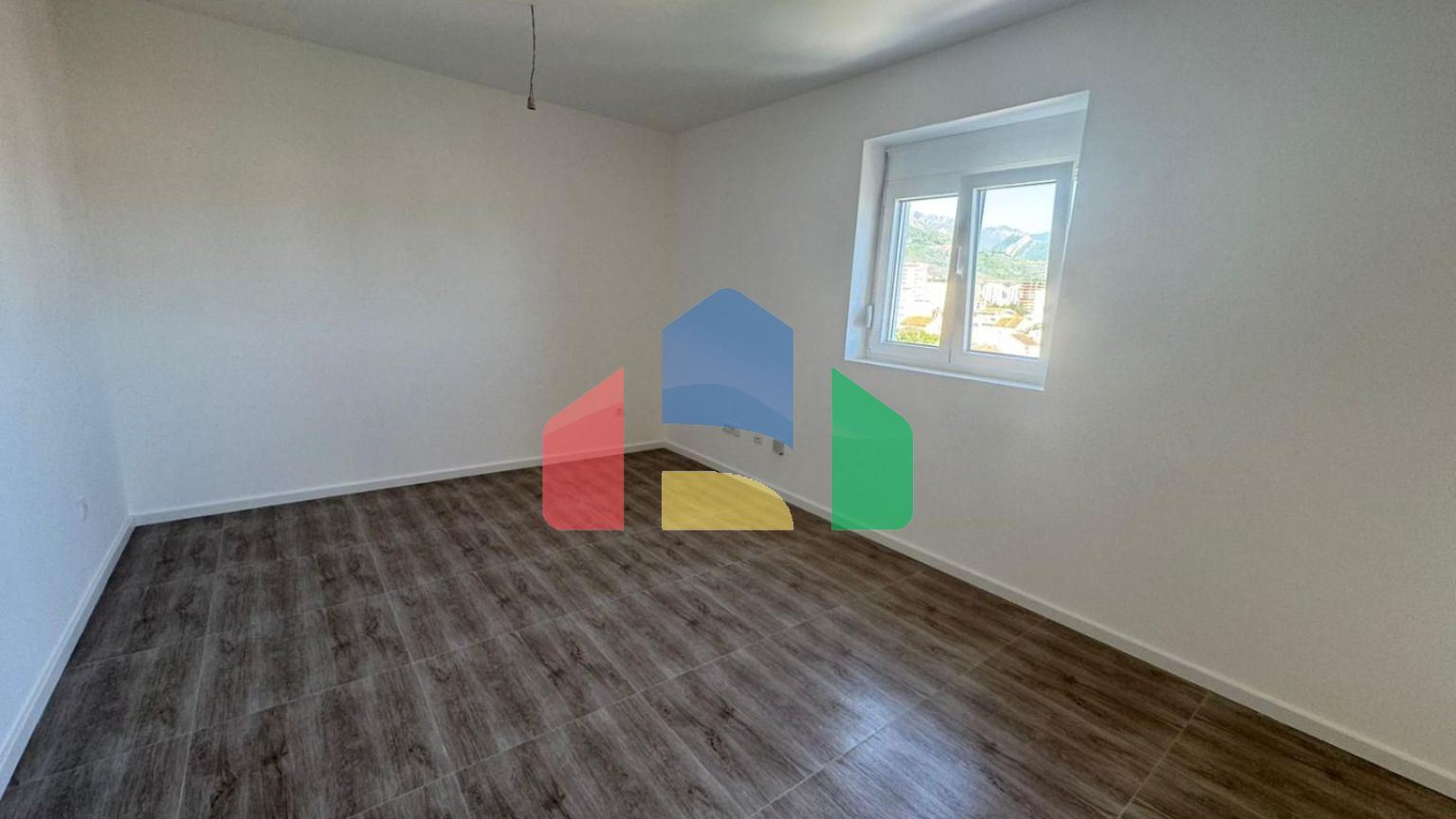 Срочная продажа. Снижение цены. Квартира 2 спальни в городе Бар, район Ильино