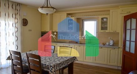 Идеальный дом с потрясающим видом для круглогодичного проживания с большим участком в Баре,  365.000 евро