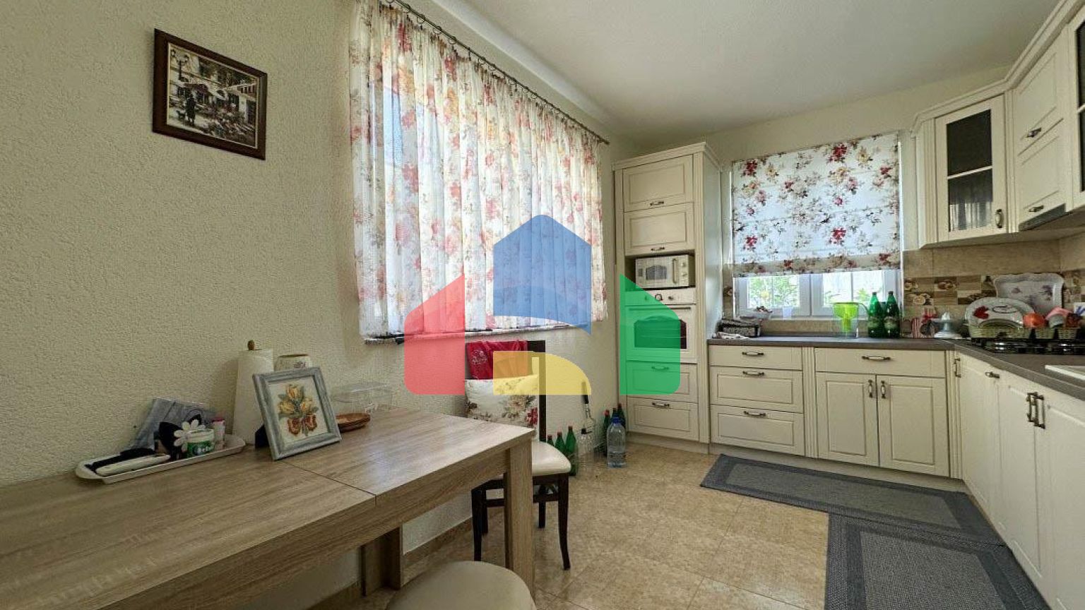 Продается коттедж в Баре, район Томба