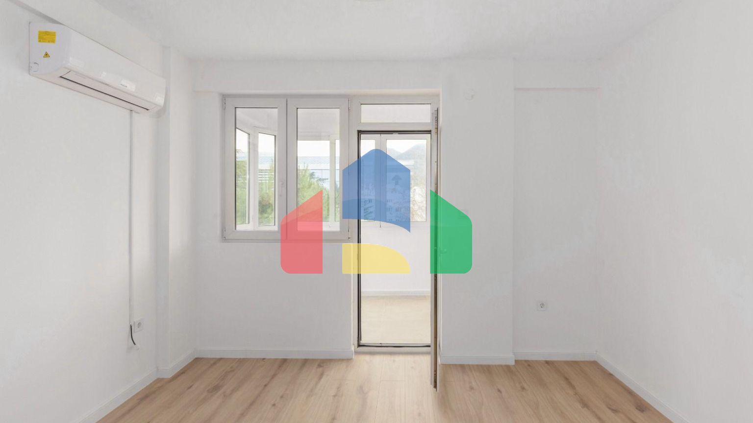 Продается стильная 1-комнатная квартира в центре Бара