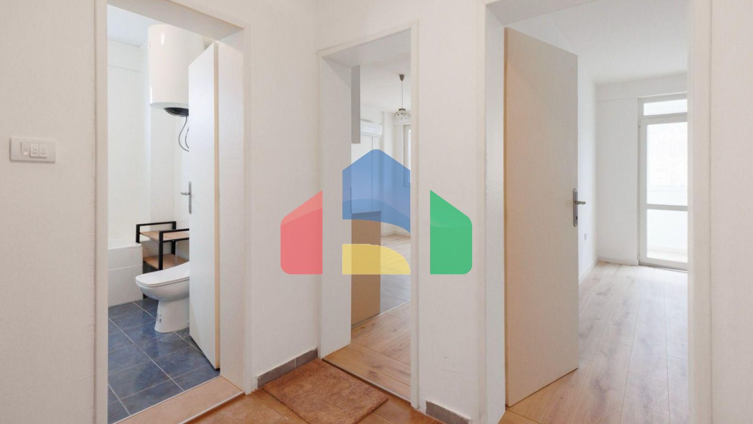 Продается стильная 1-комнатная квартира в центре Бара