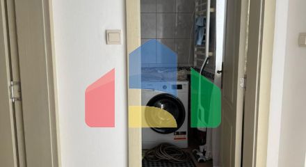 Продается трехэтажная вилла с бассейном и садом, 560 000 евро