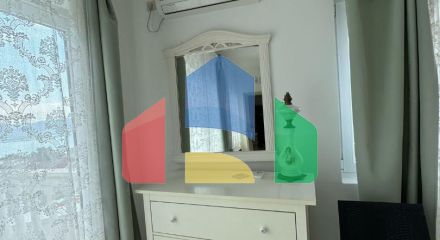 Продается трехэтажная вилла с бассейном и садом, 560 000 евро