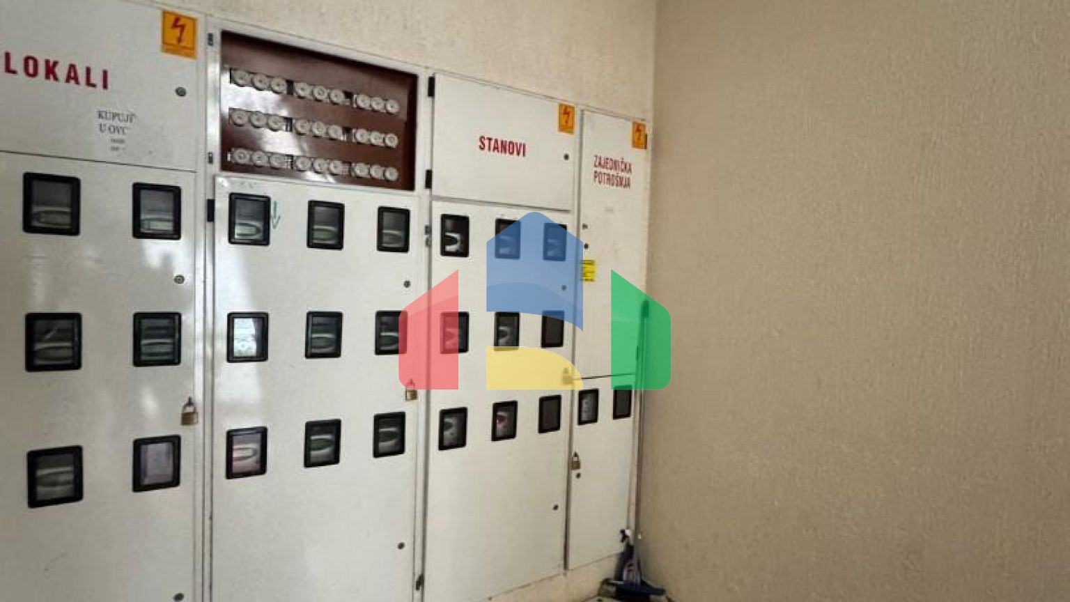 Продается 1-комнатная квартира в центре города Бар