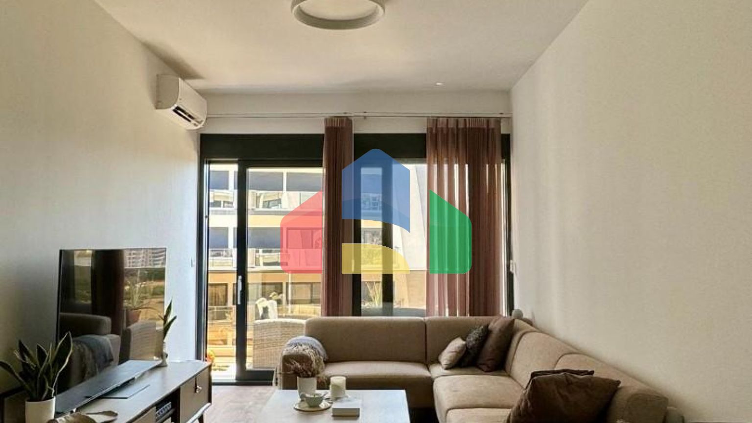 Квартира в Сохо Сити с 2 спальнями и видом на море