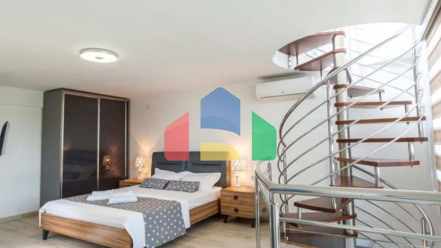 Дом для жизни и Вилла для бизнеса в Баре