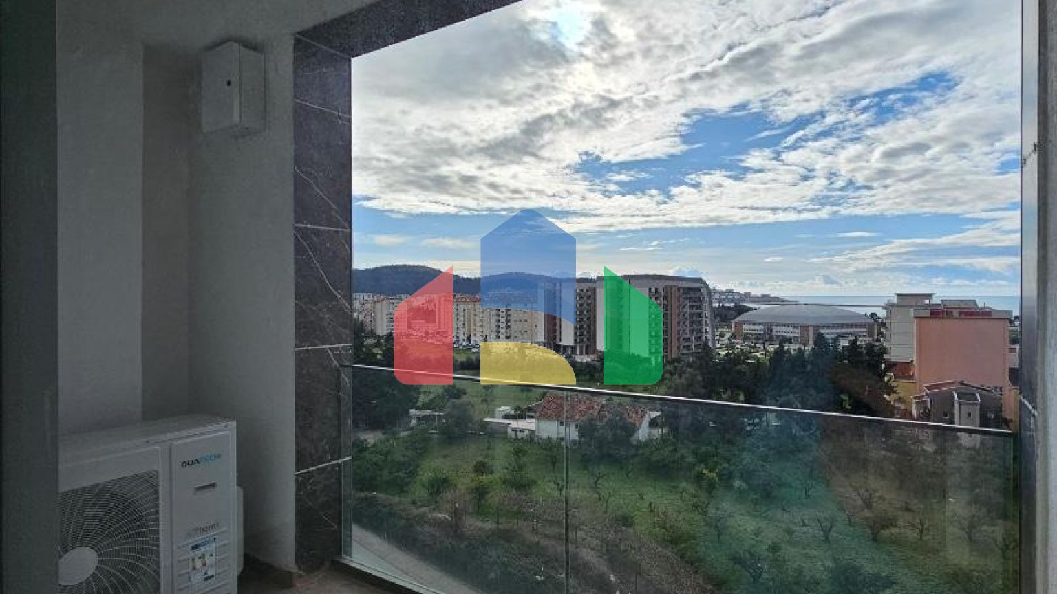 Квартира-студия с отельным сервисом в Баре