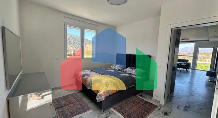 Новая просторная  квартира в районе Томба, Бар с 1 спальней, гаражом и небольшим участком.