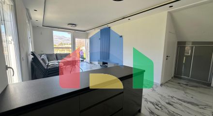 Новая просторная  квартира в районе Томба, Бар с 1 спальней, гаражом и небольшим участком.