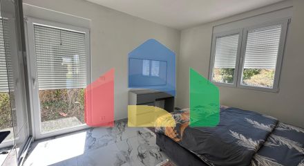 Новая просторная  квартира в районе Томба, Бар с 1 спальней, гаражом и небольшим участком.