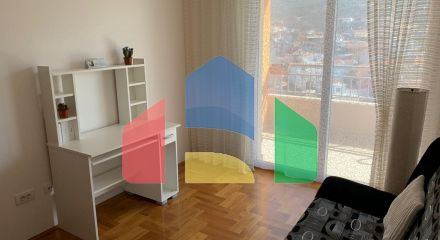 Spacious apartment with mountain view for sale