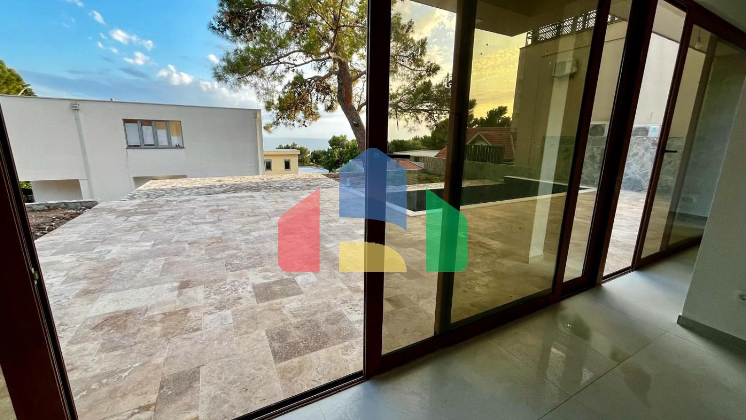 Новый дом в Баре, район Зелёный пояс