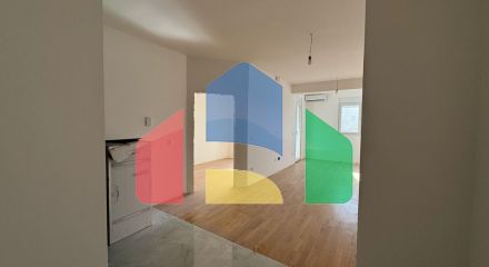 Квартира с одной спальней и видом на море в центре Бара