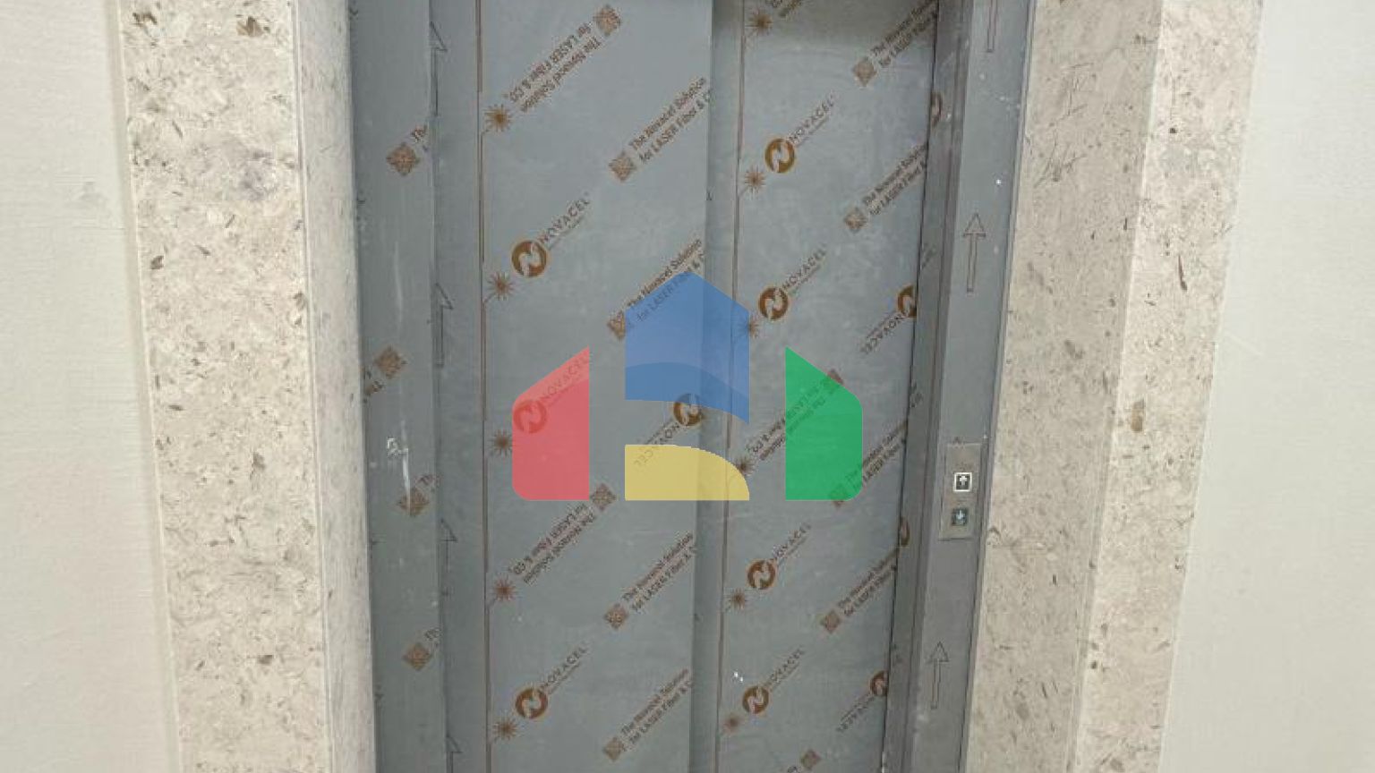 Квартира с одной спальней и видом на море в центре Бара