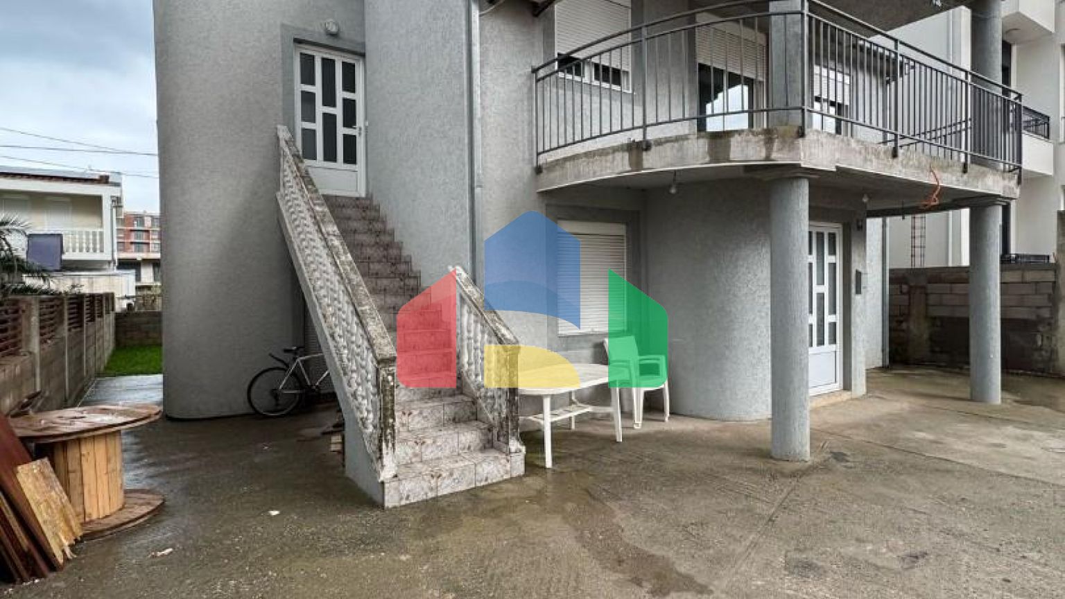 Продается просторный дом в районе Зеленого рынка, Бар